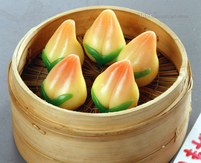 点心,蒸笼,无人,横图,俯视,室内,特写,白天,烹饪,餐桌,桌子,厨具,五个,许多,阴影,竹制,反射,标志,文字,影子,字符,料理,食品,包子,面点,纸张,标识,美食,食物,红色,中式,汉字,餐台,寿桃,竹制品,中文,笼屉,烹饪用具,国文,华文,寿桃包,烹调用具,烹调,彩图,高角度拍摄,shrj1