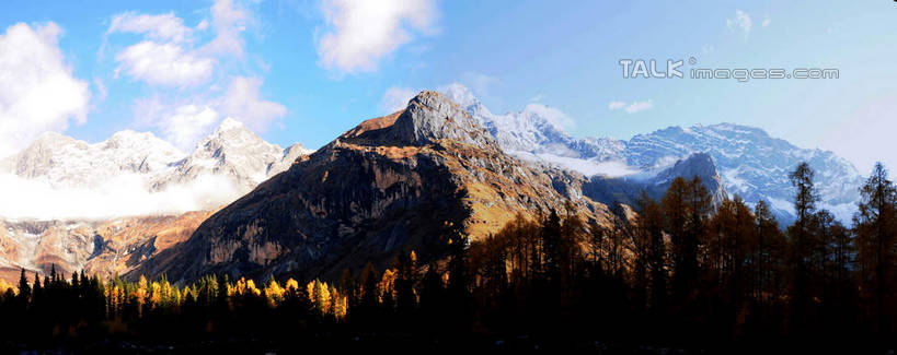 无人,横图,室外,白天,正面,旅游,度假,草地,草坪,美景,山,树林,雪,雪山,植物,大雪,中国,亚洲,阴影,光线,影子,积雪,景观,山峰,雪景,云,云朵,冬天,山峦,云彩,娱乐,草,树,树木,蓝色,绿色,白云,蓝天,天空,阳光,自然,天,享受,休闲,景色,放松,四川省,生长,成长,自然风光,东亚,四川,阿坝,中华人民共和国,西南地区,阿坝藏族羌族自治州,阿坝州,川,双桥沟,四姑娘山,彩图,shsgf1