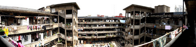 无人,家,栏杆,露台,横图,俯视,室外,白天,旅游,度假,美景,阳台,城市风光,城市,建筑,上海,中国,亚洲,吊挂,悬挂,阴影,服装,光线,影子,房屋,屋子,景观,公寓,围栏,挂,娱乐,建设,洋房,护栏,楼房,住宅,衣服,天空,阳光,晾衣绳,绳子,天,享受,休闲,景色,放松,服饰,申,衣着,穿着,杨浦区,东亚,上海市,隆昌公寓,隆昌路,中华人民共和国,沪,华东地区,衣饰,彩图,高角度拍摄,房子,露天阳台,shsgf1