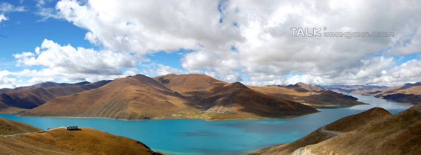 无人,横图,俯视,室外,白天,旅游,度假,湖,湖泊,美景,山,山脉,水,中国,亚洲,阴影,光线,影子,湖面,景观,山峰,水流,水面,云,云朵,山峦,云彩,娱乐,西藏,羊卓雍错,蓝色,白云,蓝天,天空,阳光,自然,湖水,群山,天,享受,休闲,景色,放松,晴朗,自然风光,藏,东亚,西藏自治区,羊湖,中华人民共和国,西南地区,羊卓雍措,羊卓雍错湖,晴空,彩图,高角度拍摄,那曲地区,尼玛,尼玛县,shsgf1