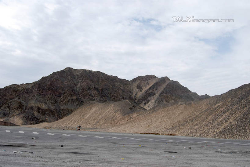 无人,横图,室外,白天,正面,旅游,度假,石头,美景,山,山脉,中国,亚洲,石子,景观,山峰,云,云朵,山峦,云彩,娱乐,蓝色,白云,蓝天,天空,自然,群山,天,享受,休闲,景色,放松,晴朗,自然风光,东亚,新疆,帕米尔,帕米尔高原,阿克苏,阿克苏市,阿赖山脉,中华人民共和国,新疆维吾尔自治区,西北地区,石块,岩石,晴空,彩图,阿克苏地区,新,shsgf1