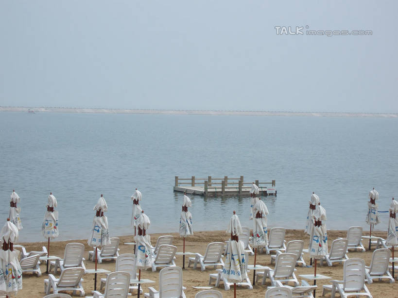 无人,横图,室外,白天,正面,旅游,度假,海浪,海洋,美景,沙滩,椅子,上海,中国,亚洲,一排,整齐,并列,并排,伞,沙子,雨伞,遮阳伞,躺椅,海岸,景观,浪花,水平线,辽阔,海平线,沙地,娱乐,阳伞,排列,蓝色,蓝天,天空,自然,海水,天,享受,休闲,广阔,景色,放松,水上乐园,奉贤区,晴朗,一望无际,沙滩椅,申,太阳伞,队列,自然风光,平行,海景,东亚,上海市,万里无云,中华人民共和国,沪,华东地区,无边无际,一马平川,大海,风浪,海,海水的波动,海滩,近岸浪,涌浪,晴空,晴空万里,彩图,碧海金沙水上乐园,水天相接,水天一线,shslj1