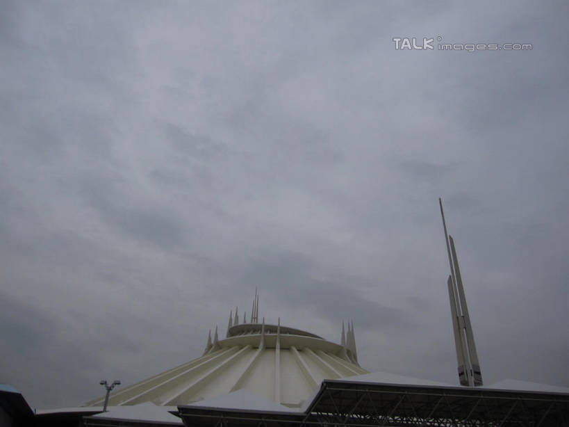 无人,游乐园,横图,室外,白天,仰视,度假,美景,城市风光,城市,路灯,游乐场,照明,东京,日本,亚洲,阴影,光线,影子,景观,云,云朵,灯光,云彩,娱乐,灯,蓝色,白云,蓝天,天空,阳光,天,享受,休闲,迪斯尼乐园,景色,放松,晴朗,照亮,照明设备,东亚,本州,关东地方,本州岛,日本国,东京都,乐园,主题公园,晴空,彩图,低角度拍摄,人造公园,主题乐园,东京迪斯尼乐园,shslj1