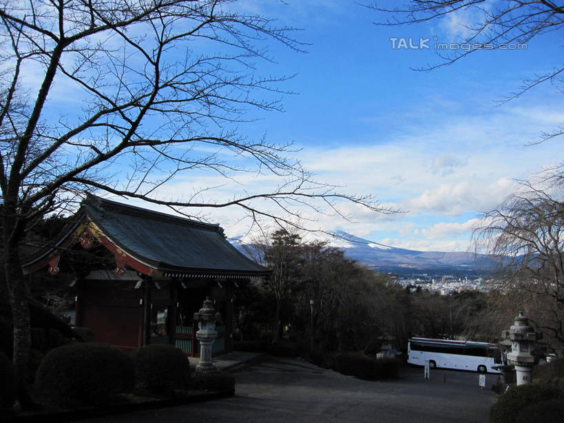 无人,家,横图,室外,白天,正面,旅游,度假,石头,美景,山,山脉,植物,建筑,照明,长崎,日本,亚洲,阴影,光线,灯笼,石子,瓦片,影子,房屋,屋顶,屋子,景观,山顶,山峰,云,云朵,山峦,云彩,顶棚,瓦,娱乐,楼房,住宅,树,树木,蓝色,绿色,白云,蓝天,天空,阳光,自然,灯具,群山,天,享受,休闲,景色,放松,建造,平和公园,生长,晴朗,成长,照亮,照明设备,自然风光,东亚,沉积岩,屋瓦,和平公园,日本国,长崎县,九州本岛,九州,九州岛,九州地方,长崎市,县厅,颠峰,极峰,水成岩,平和纪念公园,长崎平和公园,长崎平和纪念公园,石块,岩石,晴空,彩图,房子,石灯笼,shslj1
