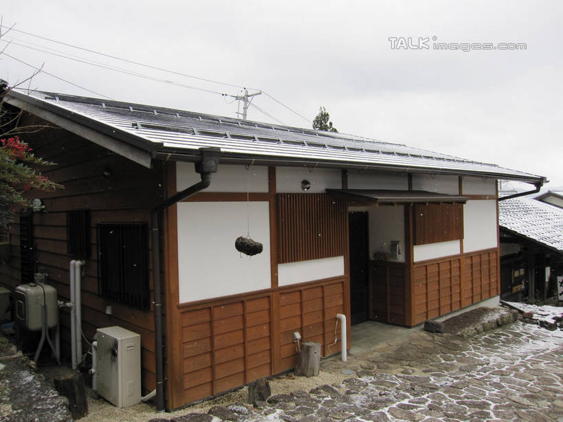 无人,家,木屋,横图,室外,白天,正面,旅游,度假,雪,植物,大雪,建筑,日本,亚洲,瓦片,屋顶,积雪,雪景,冬季,冬天,顶棚,瓦,娱乐,住宅,树,树木,绿色,自然,享受,休闲,放松,寒冷,建造,生长,成长,马笼宿,东亚,屋瓦,本州,本州岛,日本国,中部地方,岐阜,岐阜县,严寒,县厅,彩图,茅舍,茅屋,棚屋,小木屋,小屋,岐阜市,马笼,shslj1