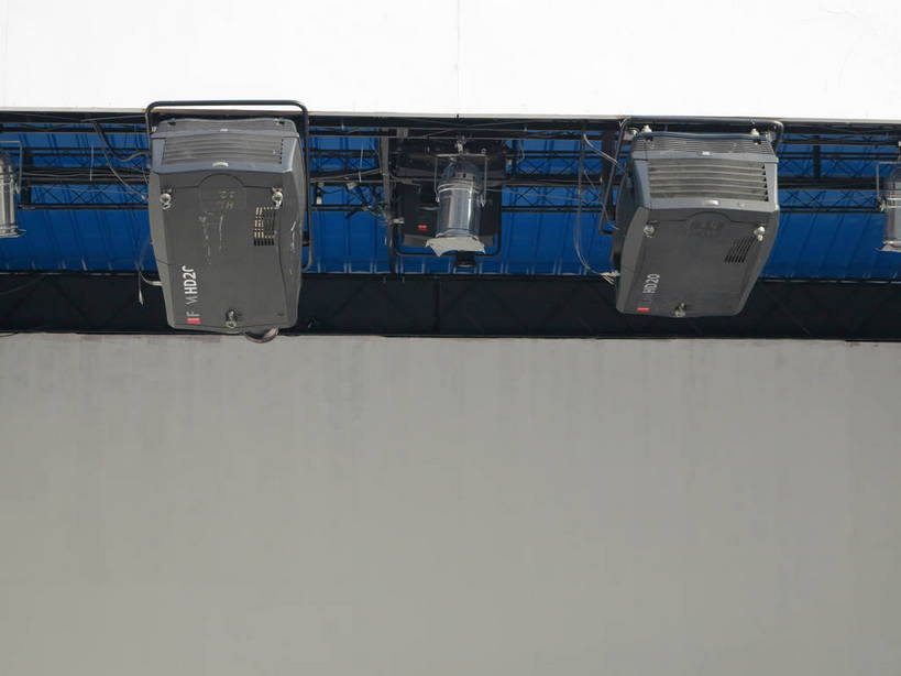 无人,舞台,商店,横图,室外,白天,仰视,购物,度假,消费,美景,城市风光,超市,城市,商场,上海,中国,亚洲,景观,娱乐,享受,休闲,景色,放松,金融,百货,港汇广场,徐家汇,申,选购,贸易,百货公司,东亚,徐汇区,上海市,中华人民共和国,沪,华东地区,虹桥路,血拼,表演台,彩图,低角度拍摄,购物商场,购物中心,商业中心,港汇恒隆广场,shslj1