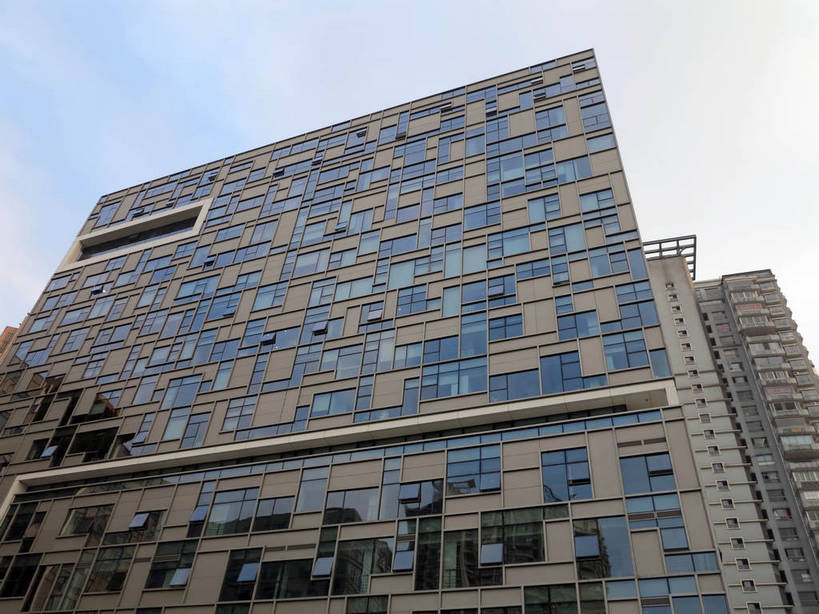 无人,博物馆,高楼大厦,横图,室外,白天,仰视,度假,美景,植物,窗户,落地窗,城市风光,标志建筑,城市,大厦,地标,建筑,摩天大楼,上海,中国,亚洲,一排,许多,研究,整齐,并列,并排,景观,云,云朵,很多,教育,云彩,娱乐,建设,玻璃窗,树,树木,排列,蓝色,绿色,白云,蓝天,天空,自然,天,享受,休闲,景色,放松,徐家汇,生长,晴朗,成长,展览,申,队列,欣赏,平行,陈列,玻璃幕墙,东亚,徐汇区,上海市,中华人民共和国,沪,华东地区,典藏,晴空,彩图,低角度拍摄,大楼,高层建筑,高楼,摩天楼,shslj1,上海电影博物馆