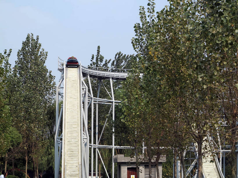 无人,横图,室外,白天,正面,旅游,度假,游戏,草地,草坪,美景,水,植物,太湖,中国,亚洲,阴影,波纹,光线,影子,景观,水流,涟漪,玩,娱乐,江苏,无锡,草,树,树木,蓝色,绿色,倒影,蓝天,水纹,天空,阳光,自然,波浪,天,享受,休闲,景色,放松,游乐设施,生长,晴朗,成长,活动,倒映,发泄,消遣,智力,自然风光,激流勇进,东亚,三国城,江苏省,万里无云,中华人民共和国,华东地区,苏,水晕,宣泄,无锡市,滑落,游艺设施,反照,爬升,倒转,晴空,晴空万里,玩耍,嬉戏,彩图,shslj1,无锡三国影视城,无锡影视基地