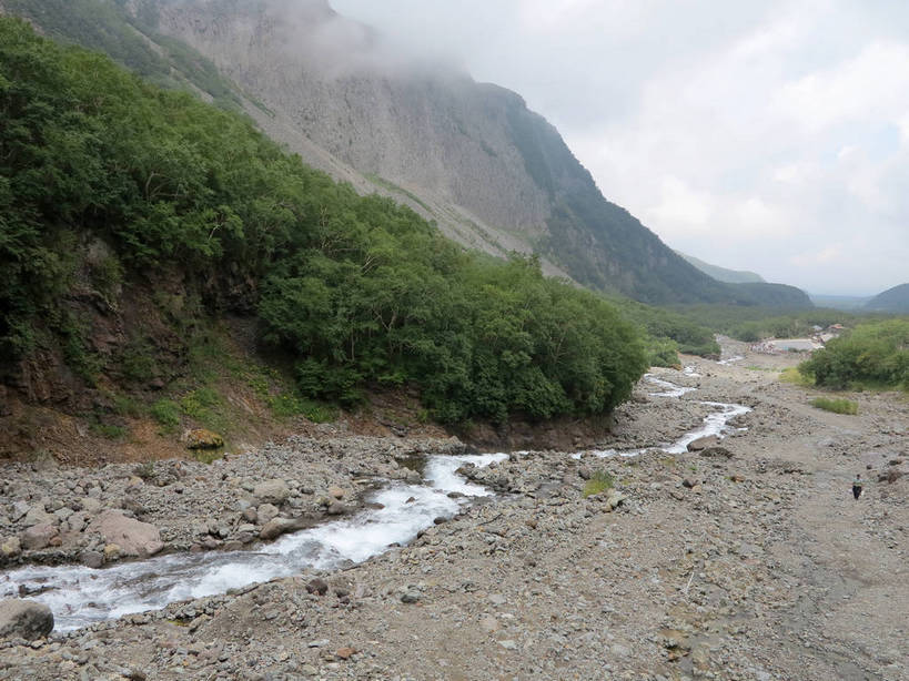 无人,横图,室外,白天,正面,旅游,度假,河流,美景,沙滩,山,山脉,树林,水,植物,长白山,中国,亚洲,沙子,河岸,河水,河滩,景观,山峰,水流,乌云,云,阴天,云朵,沙地,山峦,云彩,娱乐,树,树木,绿色,天空,小溪,自然,群山,天,溪水,享受,休闲,景色,放松,生长,成长,昏暗,阴沉,自然风光,东亚,吉林,吉林省,中华人民共和国,东北地区,吉,彩图,长白山脉,shslj1
