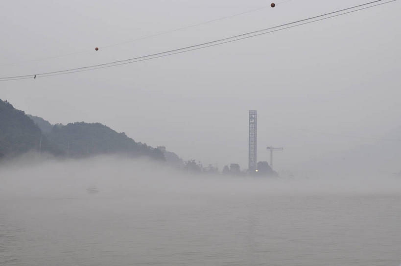 无人,横图,室外,白天,正面,旅游,度假,岛屿,河流,美景,森林,树林,水,植物,雾,春川,南怡岛,韩国,亚洲,波纹,朦胧,模糊,岛,河水,景观,水流,涟漪,娱乐,缆车,树,树木,绿色,倒影,水纹,天空,自然,交通工具,波浪,天,享受,休闲,景色,放松,茂密,茂盛,生长,成长,迷雾,倒映,自然风光,东亚,索道,水晕,大韩民国,江原道,春川市,汉江,反照,缆索铁路,列岛,群岛,诸岛,大雾,彩图,道,shslj1,北汉江