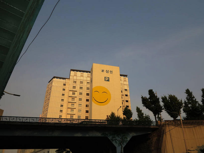 无人,高楼大厦,横图,室外,白天,仰视,度假,美景,植物,城市风光,城市,大厦,建筑,摩天大楼,桥梁,首尔,汉城,韩国,亚洲,阴影,光线,影子,景观,云,云朵,天桥,桥,首都,云彩,娱乐,建设,树,树木,蓝色,绿色,白云,蓝天,天空,阳光,自然,天,享受,休闲,景色,放松,生长,晴朗,成长,人行桥,东亚,大韩民国,首尔市,首尔特别市,特别市,晴空,彩图,低角度拍摄,大楼,高层建筑,高楼,摩天楼,中区,过街天桥,shslj1