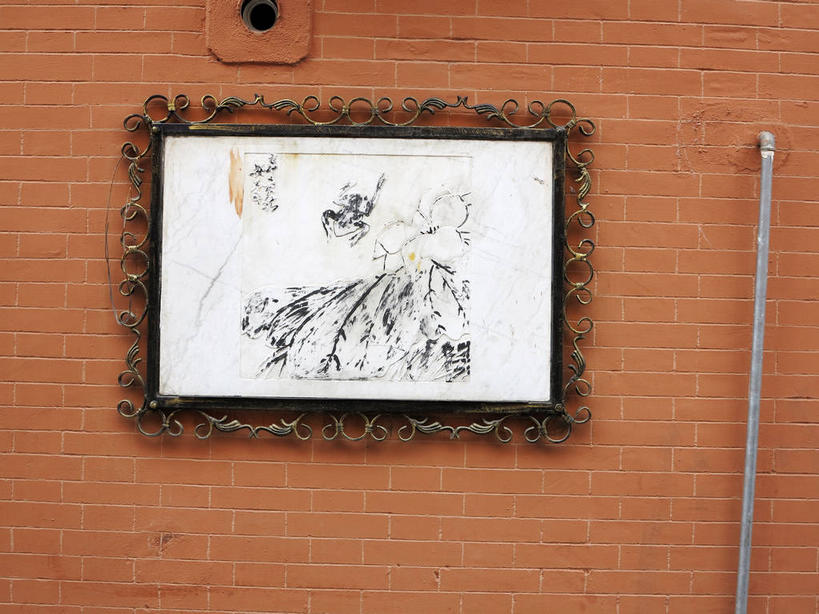 无人,家,横图,室外,特写,白天,正面,旅游,度假,绘画,建材,标志建筑,地标,建筑,静物,上海,中国,亚洲,一排,许多,艺术,整齐,材料,管子,砖,砖块,房屋,墙,屋子,公寓,小巷,棕色,很多,古典,文化,娱乐,建设,管道,洋房,楼房,弄堂,墙壁,墙面,住宅,排列,巷子,工艺品,品味,享受,休闲,砖头,旅游胜地,放松,建造,美术,申,高雅,队列,挂画,故居,卢湾区,东亚,静安区,延安中路,上海市,四明村,中华人民共和国,沪,华东地区,美学,装饰画,石料,彩图,房子,砌墙砖,南昌路,四明邨,shslj1,徐志摩旧居