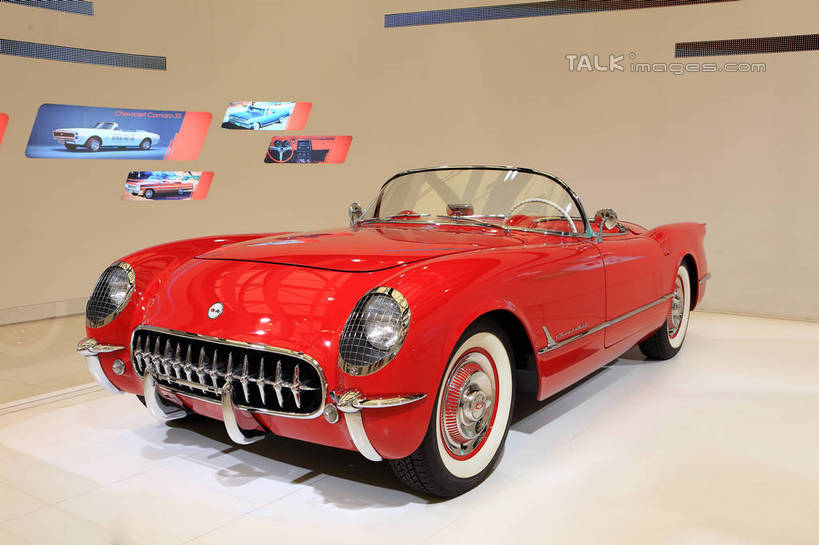 无人,横图,室内,白天,正面,汽车,古董车,上海,中国,亚洲,一辆,停靠,阴影,光线,影子,墙,灯光,墙壁,墙面,车,红色,交通工具,展示,展览,车展,申,停泊,载具,老爷车,东亚,闵行区,上海市,上海车展,上海国际展览中心,中华人民共和国,沪,华东地区,彩图,雪佛兰,虹桥经济技术开发区,汽车展览,上海虹桥经济技术开发区,2013年上海第十五届国际汽车展,2013上海车展,上海国际汽车工业展览会,shwf1