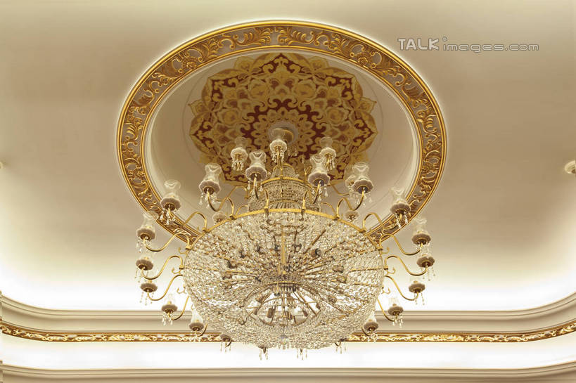 无人,宾馆,横图,室内,特写,白天,仰视,旅游,度假,时尚,名胜古迹,天花板,标志建筑,地标,建筑,照明,北京,中国,亚洲,阴影,遗迹,光线,影子,墙,灯光,水晶,首都,古迹,文物,娱乐,建设,古建筑,吊灯,水晶灯,墙壁,墙面,灯,灯具,享受,休闲,旅游胜地,放松,华丽,照亮,照明设备,高贵,水晶吊灯,古文明,东亚,海淀区,中华人民共和国,北京市,京,北平,华北地区,水晶制品,富丽,华美,彩图,低角度拍摄,客店,客栈,旅店,旅馆,旅舍,水晶石,钓鱼台,钓鱼台国宾馆,玉渊潭,玉渊潭公园,shwf1