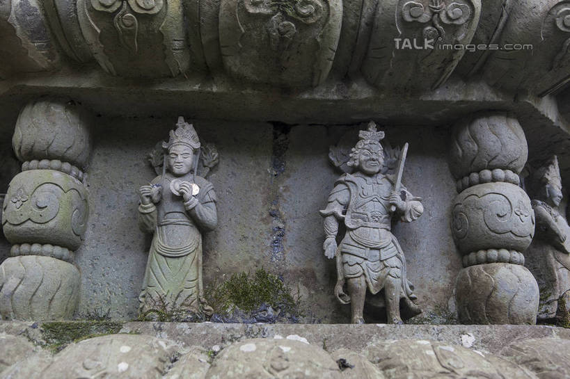 无人,寺庙,站,横图,室外,特写,白天,正面,民族服装,旅游,度假,名胜古迹,标志建筑,地标,建筑,静物,雕塑,中国,亚洲,节日,遗迹,艺术,装饰,雕刻,雕像,古迹,文化,文物,娱乐,建设,古建筑,浙江,石雕,浙江省,工艺品,庙宇,祈祷,站着,享受,休闲,健康,旅游胜地,放松,许愿,宗教,佛教,信仰,纪念,祈求,美术,主题,陈列,古文明,东亚,普陀区,普陀山,法雨禅寺,法雨寺,中华人民共和国,华东地区,浙,功能,美学,舟山,舟山市,释教,平安,站立,彩图,全身,传统服装,民俗服,庙,寺,海天佛国,shwf1