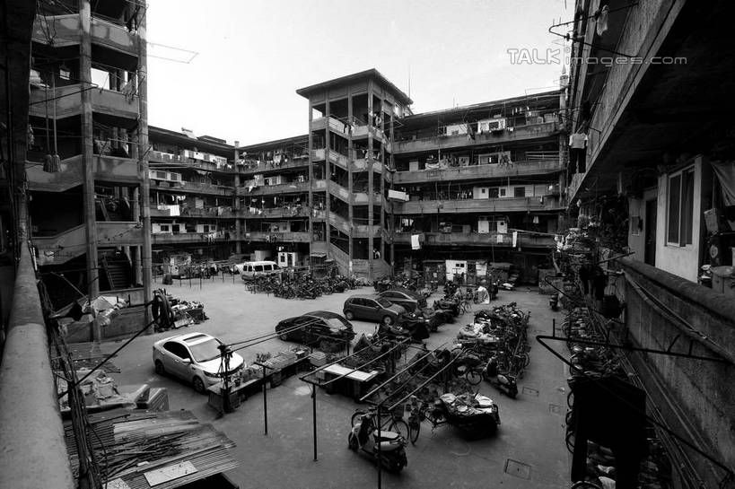 无人,家,露台,横图,黑白,室外,白天,正面,旅游,度假,楼梯,阳台,标志建筑,道路,地标,建筑,路,公路,自行车,上海,中国,亚洲,一排,许多,停靠,整齐,并列,并排,房屋,阶梯,屋子,公寓,交通,很多,娱乐,建设,洋房,楼房,台阶,住宅,车,脚踏车,排列,天空,交通工具,轿车,天,享受,休闲,旅游胜地,放松,申,队列,停泊,载具,平行,杨浦区,东亚,上海市,隆昌公寓,隆昌路,中华人民共和国,沪,华东地区,马路,房子,露天阳台,shwf1