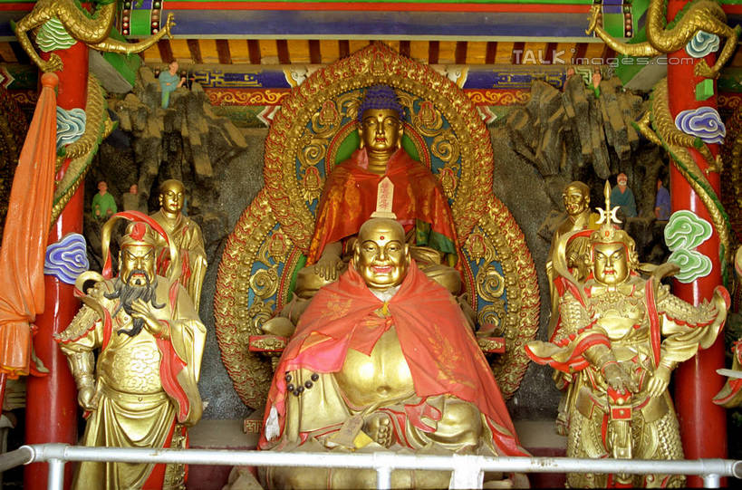 东方人,无人,站,坐,横图,室内,白天,正面,民族服装,旅游,度假,名胜古迹,标志建筑,地标,建筑,雕塑,中国,亚洲,服装,遗迹,艺术,装饰,雕刻,雕像,塔,许多人,注视,黄种人,古迹,文物,娱乐,建设,古建筑,宝塔,佛塔,衣服,工艺品,观察,看,站着,一群人,享受,休闲,旅游胜地,放松,服饰,观看,纪念,美术,察看,衣着,穿着,关注,主题,陈列,古文明,东亚,宁夏,108塔,银川,首府,中华人民共和国,功能,美学,西北地区,银川市,宁夏回族自治区,宁,衣饰,浮图,浮屠,男人,男性,女人,女性,中年男性,中年女性,亚洲人,站立,坐着,半身,彩图,传统服装,民俗服,塔婆,浮图塔,浮头,佛图,青铜峡拦河大坝,shzwj1