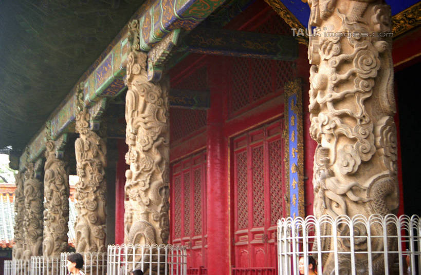 无人,家,横图,室外,白天,正面,旅游,度假,绘画,名胜古迹,标志建筑,地标,建筑,雕塑,泰山,中国,亚洲,遗迹,艺术,装饰,雕刻,雕像,浮雕,柱子,房屋,屋子,古迹,文化,文物,娱乐,建设,古建筑,山东,楼房,住宅,工艺品,享受,休闲,旅游胜地,放松,纪念,美术,主题,陈列,古文明,东亚,山东省,泰安,中华人民共和国,华东地区,功能,美学,鲁,泰安市,岱山,岱宗,东岳,中国五岳之首,画画,彩图,房子,shzwj1