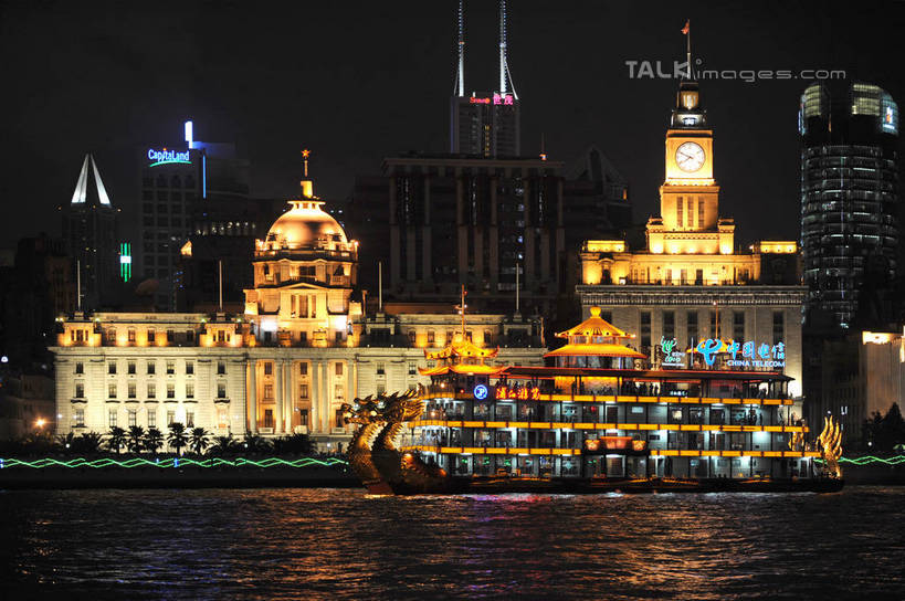 无人,高楼大厦,横图,彩色,室外,夜晚,正面,度假,河流,美景,水,城市风光,标志建筑,城市,大厦,地标,建筑,摩天大楼,霓虹灯,夜景,船,上海,中国,亚洲,一艘,阴影,时间,光线,时钟,影子,河水,景观,水流,建筑群,钟楼,灯光,七彩,计时,娱乐,光源,建设,黄浦江,霓虹,游轮,游船,灯,钟表,交通工具,邮轮,外滩,享受,休闲,表,景色,放松,申,照明设备,载具,黄浦区,东亚,上海海关大楼,海关大楼,中山东一路,上海市,中华人民共和国,沪,华东地区,氖灯,塔钟,旅游船,钟,彩图,大楼,高层建筑,高楼,摩天楼,黄埔滩,上海外滩,外黄埔滩,春申江,汇丰银行大楼,市府大楼,shzxz1