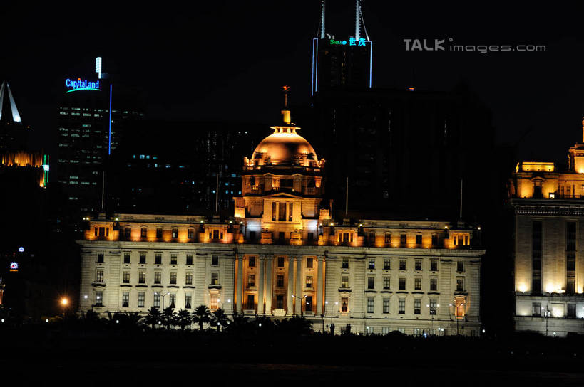 无人,高楼大厦,横图,全景,彩色,室外,夜晚,正面,度假,河流,美景,水,天际线,城市风光,标志建筑,城市,大厦,地标,建筑,摩天大楼,霓虹灯,上海,中国,亚洲,阴影,光线,影子,河水,景观,水流,建筑群,灯光,七彩,娱乐,光源,建设,黄浦江,霓虹,灯,外滩,享受,休闲,景色,放松,申,照明设备,黄浦区,东亚,浦东发展银行大楼,上海海关大楼,海关大楼,中山东一路,上海市,中华人民共和国,沪,华东地区,氖灯,彩图,大楼,高层建筑,高楼,摩天楼,黄埔滩,上海外滩,外黄埔滩,shzxz1