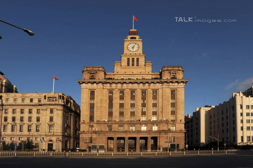 无人,餐厅,高楼大厦,横图,室外,白天,正面,度假,美景,植物,城市风光,标志建筑,城市,大厦,地标,建筑,路灯,摩天大楼,照明,上海,中国,亚洲,阴影,光线,影子,景观,云,云朵,灯光,云彩,娱乐,建设,黄浦江,灯,树,树木,蓝色,绿色,白云,蓝天,天空,阳光,自然,外滩,天,享受,休闲,景色,放松,南京东路,生长,晴朗,成长,照亮,申,照明设备,和平饭店,黄浦区,东亚,上海海关大楼,友邦大厦,海关大楼,沙逊大厦,中山东一路,上海市,中华人民共和国,沪,华东地区,晴空,彩图,餐馆,大楼,饭店,饭馆,高层建筑,高楼,摩天楼,黄埔滩,上海外滩,外黄埔滩,shzxz1