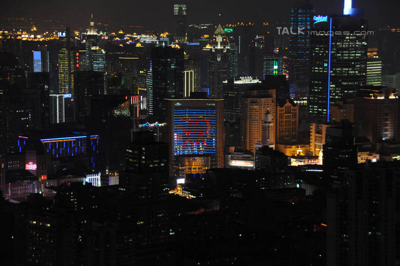 无人,家,高楼大厦,商店,横图,俯视,室外,夜晚,购物,度假,消费,美景,城市风光,标志建筑,超市,城市,大厦,地标,建筑,路灯,摩天大楼,商场,夜景,照明,上海,中国,亚洲,阴影,光线,影子,房屋,屋子,景观,公寓,灯光,娱乐,建设,洋房,楼房,住宅,灯,南京路,享受,休闲,景色,放松,金融,百货,南京路步行街,南京东路,照亮,申,照明设备,选购,贸易,百货公司,黄浦区,东亚,上海市,中华人民共和国,沪,华东地区,血拼,彩图,高角度拍摄,房子,大楼,高层建筑,高楼,购物商场,购物中心,摩天楼,商业中心,上海世茂国际广场,世贸国际广场,shzxz1