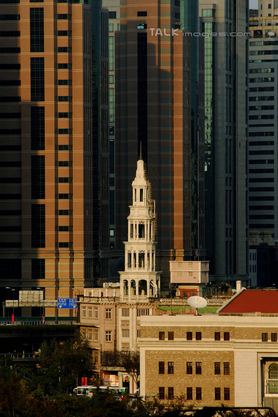 无人,游乐园,家,高楼大厦,竖图,室外,白天,正面,度假,美景,城市风光,标志建筑,城市,大厦,地标,建筑,摩天大楼,游乐场,上海,中国,亚洲,阴影,光线,影子,房屋,屋子,景观,公寓,娱乐,建设,洋房,楼房,住宅,阳光,享受,休闲,景色,放松,申,黄浦区,东亚,西藏南路,上海市,延安路,大世界,中华人民共和国,沪,华东地区,乐园,主题公园,彩图,房子,大楼,高层建筑,高楼,摩天楼,人造公园,主题乐园,大世界游乐场,上海大世界,shzxz1