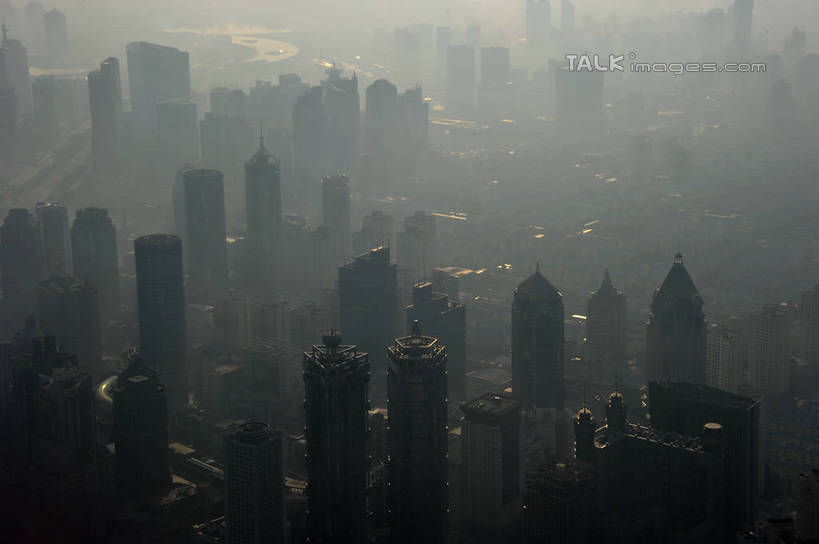 无人,家,高楼大厦,横图,全景,俯视,航拍,室外,白天,度假,美景,天际线,雾,城市风光,标志建筑,城市,大厦,地标,建筑,摩天大楼,上海,中国,亚洲,朦胧,模糊,房屋,屋子,景观,公寓,娱乐,建设,虹口区,洋房,楼房,住宅,天空,天,享受,休闲,景色,放松,申,迷雾,鸟瞰,东亚,上海市,海泰国际大厦,四川北路,中华人民共和国,沪,华东地区,大雾,彩图,高角度拍摄,房子,大楼,高层建筑,高楼,摩天楼,shzxz1