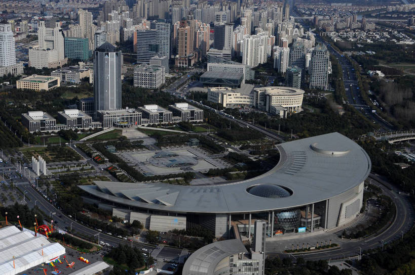 无人,家,高楼大厦,横图,全景,俯视,航拍,室外,白天,度假,技术,草地,草坪,美景,天际线,植物,城市风光,标志建筑,城市,大厦,道路,地标,建筑,路,摩天大楼,公路,上海,中国,亚洲,阴影,研究,光线,科学,影子,房屋,屋子,景观,公寓,交通,教育,娱乐,建设,浦东,洋房,楼房,住宅,草,树,树木,绿色,阳光,自然,享受,休闲,景色,放松,上海科技馆,生长,成长,展览,申,鸟瞰,欣赏,科技馆,陈列,浦东新区,世纪大道,东亚,上海市,中华人民共和国,沪,华东地区,马路,彩图,高角度拍摄,房子,大楼,高层建筑,高楼,摩天楼,科学技术馆,shzxz1