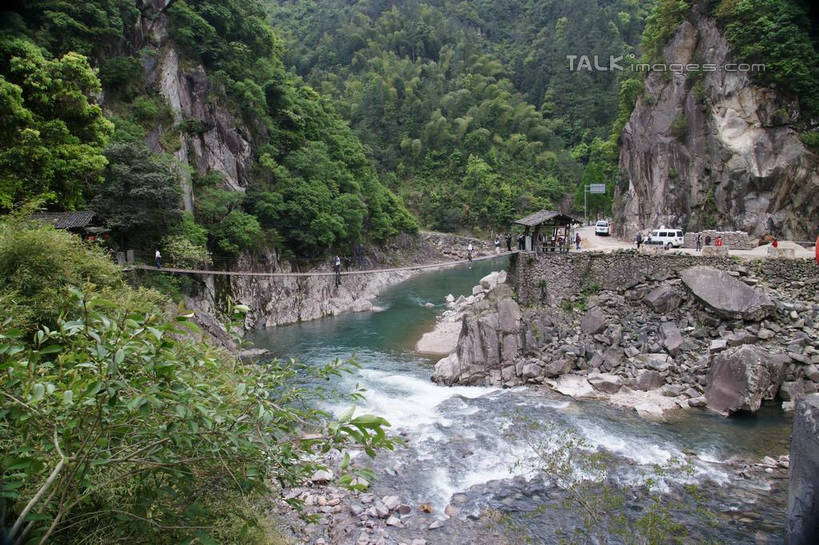 无人,横图,俯视,室外,白天,旅游,度假,河流,石头,美景,森林,山,山脉,树林,水,植物,楠溪江,中国,亚洲,石子,河水,景观,山峰,水流,山峦,娱乐,浙江,树,树木,浙江省,绿色,自然,群山,享受,休闲,景色,放松,生长,成长,自然风光,东亚,永嘉,中华人民共和国,华东地区,浙,温州,温州市,石块,岩石,彩图,高角度拍摄,永嘉县,shzyn1