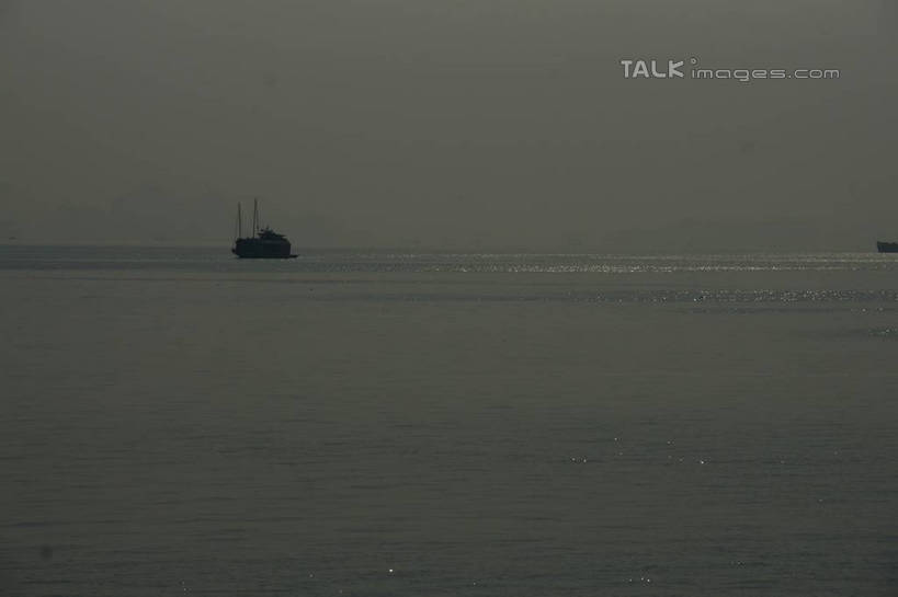 无人,横图,室外,白天,正面,旅游,度假,海浪,海洋,美景,轮船,船,越南,亚洲,一艘,景观,浪花,水平线,辽阔,海平线,娱乐,天空,自然,海水,交通工具,天,享受,休闲,广阔,景色,放松,东南亚,一望无际,自然风光,载具,海景,下龙湾,越南社会主义共和国,自然遗产,广宁省,无边无际,一马平川,大海,风浪,海,海水的波动,近岸浪,涌浪,彩图,水天相接,水天一线,shzyn1