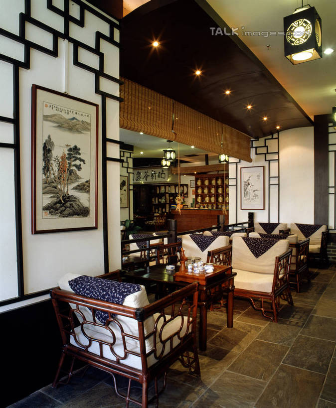 无人,竖图,室内,白天,正面,绘画,照明,阴影,艺术,光线,影子,墙,灯光,古典,文化,顶灯,墙壁,墙面,灯,工艺品,灯具,品味,照亮,美术,高雅,照明设备,挂画,美学,装饰画,彩图,szzm1