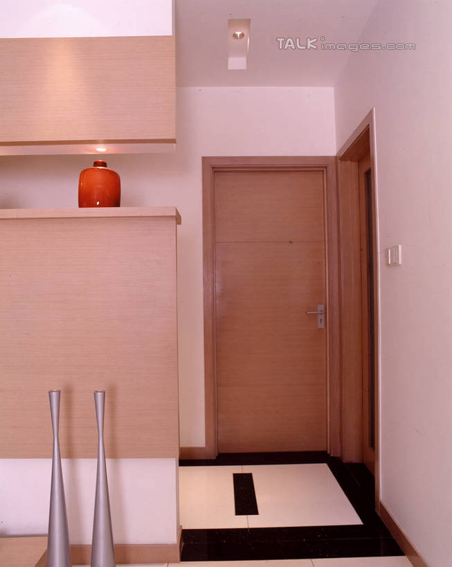 无人,家,竖图,室内,白天,正面,别墅,家具,门,天花板,装修,建筑,纺织品,照明,欧式,阴影,装饰,光线,木制,毯子,影子,房屋,墙,屋子,公寓,灯光,豪华,建设,现代,装潢,洋房,楼房,顶灯,墙壁,墙面,住宅,灯,纺织,木制品,灯具,垫子,门框,室内装潢,样板房,明亮,照亮,舒适,家居装潢,照明设备,门垫,房屋设计,地中海风格,古典风格,简约风格,室内设计,宽敞,样板房装潢,设计,彩图,房子,szzm1