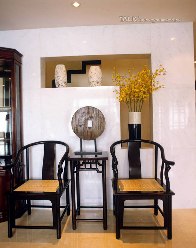 无人,家,竖图,室内,白天,正面,植物,别墅,家具,装修,建筑,椅子,欧式,阴影,装饰,光线,盆栽,影子,房屋,木椅,屋子,公寓,灯光,盆景,豪华,建设,现代,装潢,洋房,楼房,住宅,绿色,自然,室内装潢,生长,成长,样板房,明亮,舒适,家居装潢,房屋设计,地中海风格,古典风格,简约风格,太师椅,室内设计,宽敞,样板房装潢,设计,彩图,房子,szzm1