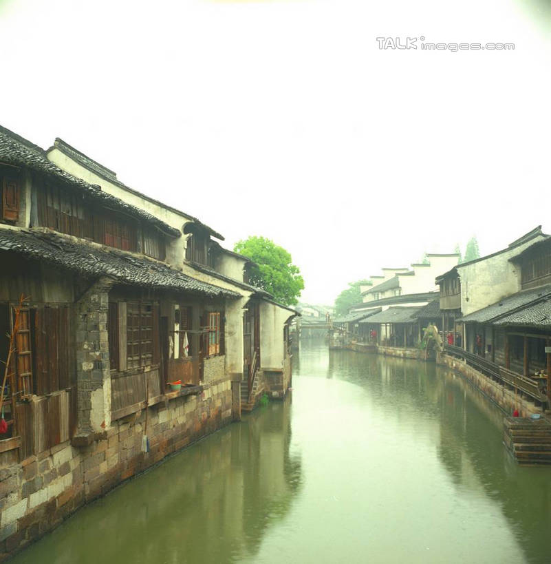 无人,家,竖图,室外,白天,正面,旅游,度假,河流,美景,水,植物,中国,亚洲,许多,阴影,光线,影子,房屋,屋子,河水,景观,水流,娱乐,浙江,民居,住宅,树,树木,浙江省,蓝色,绿色,倒影,蓝天,天空,阳光,自然,天,享受,休闲,景色,放松,水乡,生长,成长,自然风光,东亚,乌镇,中华人民共和国,华东地区,浙,嘉兴,嘉兴市,桐乡市,彩图,房子,yzdzj1