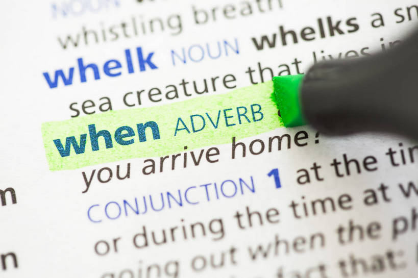 无人,横图,俯视,室内,特写,白天,静物,书籍,一排,阴影,整齐,并列,并排,反射,英文,笔,标志,工具,文字,影子,字符,字母,办公用品,标识,文具,排列,绿色,学习用品,英文字母,文具用品,荧光笔,队列,平行,词典,辞典,工具书,书,图书,彩图,高角度拍摄