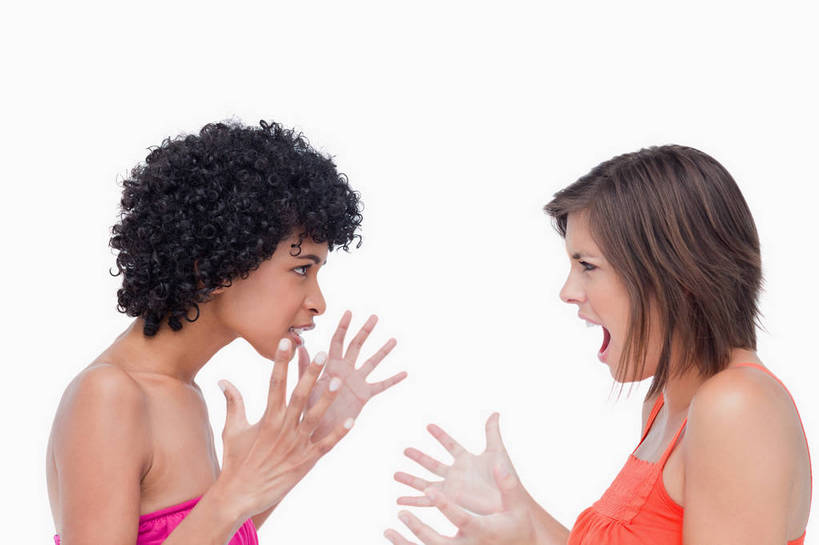 西方人,两个人,站,横图,室内,白天,白色背景,侧面,欧洲,欧洲人,服装,生气,冲突,注视,休闲装,相视,衣服,观察,看,站着,休闲,面对面,休闲服,愤怒,摄影,服饰,影棚,观看,对视,争吵,恼怒,察看,愤慨,互视,怒气,气愤,发怒,关注,怒火,相对,情绪,争执,脾气,相看,忿怒,怨恨,强烈,气忿,争持,愤恨,争辩,肝火,激动,年轻女性,女人,女性,白种人,辩论,站立,半身,彩图,影棚拍摄,拍摄,申辩,辩说,答辩,斗嘴