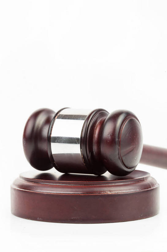 无人,竖图,室内,特写,白天,白色背景,正面,静物,阴影,反射,木制,影子,一个,木制品,拍卖槌,拍卖锤,摄影,影棚,单个,法槌,法锤,彩图,影棚拍摄,拍摄