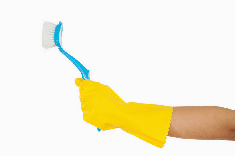 西方人,手,一个人,横图,室内,特写,白天,白色背景,正面,安全,欧洲,欧洲人,仅一个年轻女性,仅一个女性,仅一个人,握,阴影,反射,工具,影子,防护,一个,黄色,蓝色,手套,刷子,手部,握着,摄影,影棚,单个,保护,单手,清洁用具,板刷,保险,保全,周全,安稳,安定,防护手套,平安,年轻女性,女人,女性,白种人,半身,彩图,影棚拍摄,拍摄