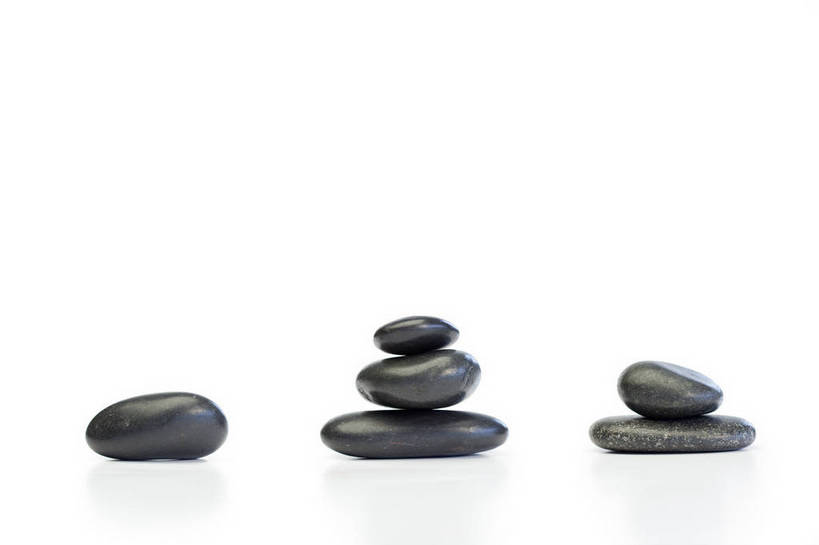 无人,横图,室内,特写,白天,白色背景,正面,按摩,美容,石头,静物,许多,护肤,阴影,反射,石子,影子,很多,黑色,保养,享受,休闲,鹅卵石,放松,保健,摄影,影棚,按摩石,养颜,热石疗法,石块,彩图,影棚拍摄,拍摄