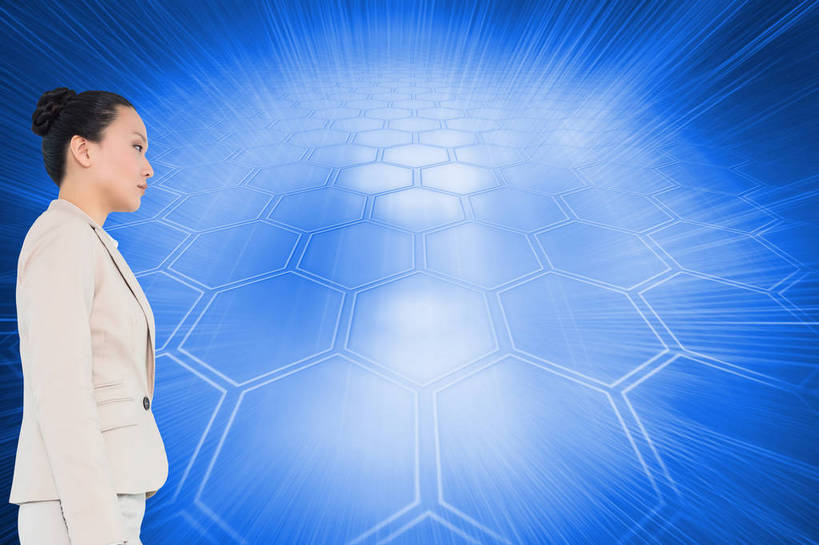 东方人,一个人,无人,商务人士,商务女性,站,横图,室内,白天,正面,数码,科技,亚洲,仅一个年轻女性,仅一个女性,仅一个人,阴影,蓝色背景,套装,梦幻,发光,光束,网络,六边形,图形,光亮,高光,几何,计算机图形,合成,注视,黄种人,观察,看,站着,观看,电脑合成图,数码合成图,察看,未来,合成图,关注,数学,发亮,商务装,工薪阶层,憧憬,写实,具体,具象,年轻女性,女人,女性,亚洲人,白领,上班族,站立,半身,彩图,几何图形,平面图形,正六边形