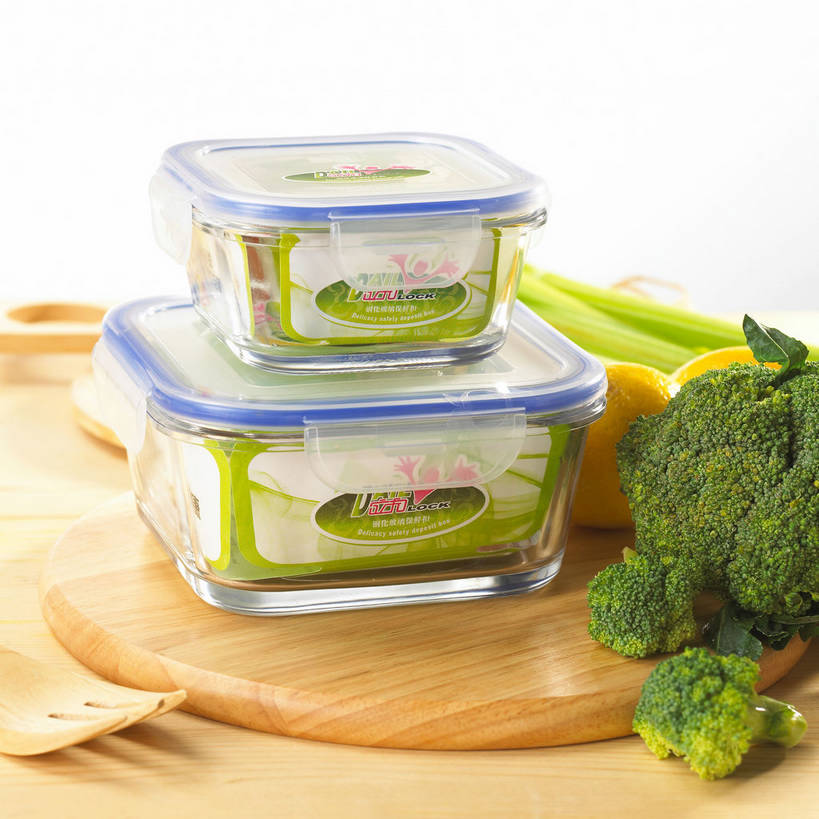 无人,方图,俯视,室内,特写,白天,白色背景,餐桌,桌子,柠檬,芹菜,蔬菜,餐具,水果,玻璃,一把,一堆,堆叠,堆积,新鲜,木制,叉子,西兰花,生食,食品,果实,案板,蔬果,玻璃制品,盒子,砧板,食物,两个,黄色,绿色,保鲜盒,木制品,容器,摄影,有机食品,绿色食品,影棚,餐台,储藏,堆,储存,摄影棚,餐叉,甘蓝花,进餐用具,益母果,柠果,药芹,水芹,旱芹,彩图,高角度拍摄,影棚拍摄,拍摄,绿菜花,绿花菜,青花菜,蔬菜皇冠,贮存,德力立扣保鲜盒,shjb1