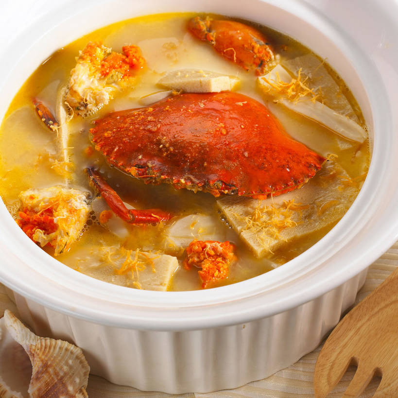 豆腐,内脏,无人,方图,俯视,室内,特写,白天,烹饪,中餐,餐桌,桌子,餐具,一把,一堆,许多,堆叠,堆积,装饰,叉子,陶瓷,肉,料理,食品,陶瓷制品,海螺,很多,蟹肉,菜肴,美食,肉类,海洋生物,食物,一个,白色,容器,碗,中式,佳肴,单个,餐台,中华料理,储藏,堆,华丽,修饰,软体动物,峨螺,点缀,豆制品,储存,水生动物,水生物,肉食,海底动物,蟹黄,餐叉,衬托,美观,雅致,雅观,北京菜,京帮菜,京菜,进餐用具,彩图,高角度拍摄,贮存,蟹黄豆腐,shjb1