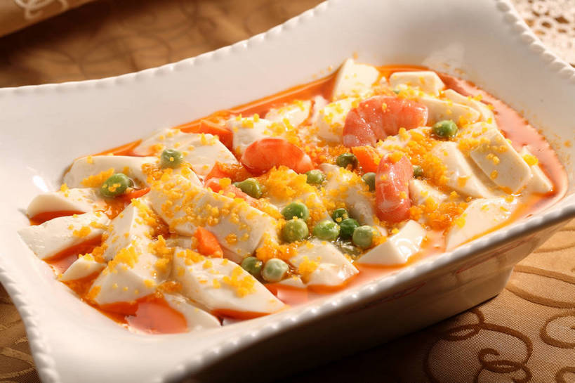 豆腐,无人,横图,俯视,室内,特写,白天,烹饪,中餐,植物,餐桌,桌子,豆,蔬菜,阴影,新鲜,反射,布料,影子,陶瓷,豆类,豆子,浓汤,肉,汤,虾仁,料理,食品,陶瓷制品,布纹,羹,菜肴,美食,肉类,桌布,食物,一个,白色,餐巾,容器,台布,碗,中式,佳肴,有机食品,绿色食品,单个,餐台,中华料理,储藏,虾肉,豆制品,储存,肉食,豆腐羹,豆科,青大豆,青豆,餐桌布,彩图,高角度拍摄,贮存,shjb1,虾仁青豆豆腐羹