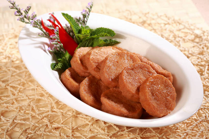 无人,横图,俯视,室内,特写,白天,烹饪,中餐,餐桌,桌子,叶子,一排,许多,阴影,整齐,并列,并排,盛开,反射,影子,陶瓷,料理,食品,绿叶,陶瓷制品,很多,花蕾,豆腐皮,菜肴,美食,花,花瓣,花朵,鲜花,食物,排列,一个,白色,容器,碗,花苞,花蕊,中式,嫩叶,佳肴,单个,餐台,中华料理,储藏,配菜,储存,队列,腐竹,平行,豆腐衣,油皮,叶,叶片,彩图,高角度拍摄,闽菜,闽南菜,贮存,素鸡,福建菜,shjb1