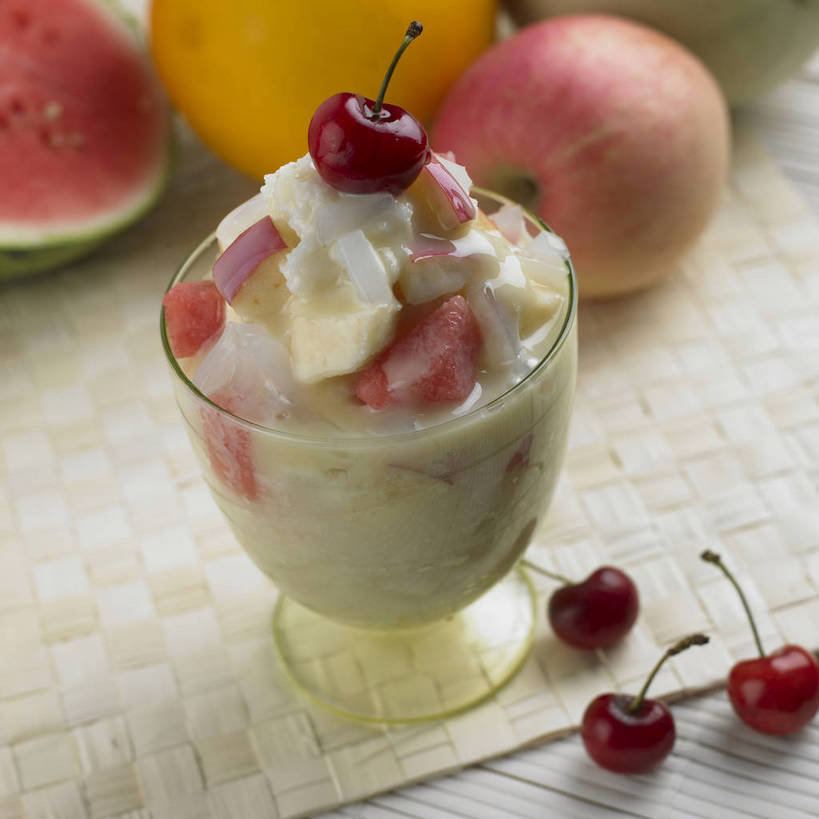 无人,横图,俯视,室内,特写,白天,餐桌,桌子,苹果,西瓜,樱桃,杯子,水果,一堆,许多,阴影,堆叠,堆积,朦胧,模糊,新鲜,反射,影子,冰,生食,食品,果实,很多,清凉,冷冻,玻璃制品,食物,一个,红色,水杯,冷饮,舒服,寒冷,有机食品,绿色食品,刨冰,冷藏,单个,餐台,堆,解暑,解渴,碎冰,舒爽,消暑,保鲜,玻璃杯,樱珠,莺桃,英桃,楔桃,牛桃,荆桃,寒瓜,彩图,高角度拍摄,shjb1