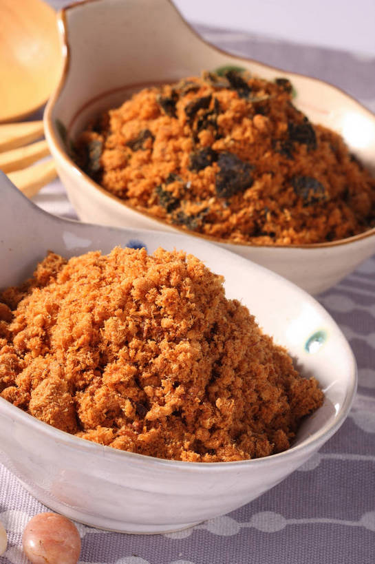 点心,肉松,无人,竖图,俯视,室内,特写,白天,植物,餐桌,桌子,豆,蔬菜,餐具,一把,一堆,许多,阴影,堆叠,堆积,新鲜,反射,木制,布料,叉子,影子,勺子,陶瓷,豆类,豆子,食品,陶瓷制品,很多,布纹,小吃,桌布,食物,两个,餐巾,木制品,容器,调羹,台布,汤匙,碗,零食,有机食品,绿色食品,餐台,储藏,堆,储存,餐叉,豆科,进餐用具,餐桌布,彩图,高角度拍摄,肉绒,肉酥,贮存,shjb1