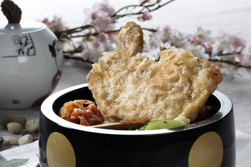 无人,横图,俯视,室内,特写,白天,烹饪,幸福,纯洁,餐桌,桌子,樱花,蔬菜,竹制,新鲜,装饰,盛开,木制,布料,青菜,鸡肉,肉,油炸,料理,食品,枝条,花蕾,布纹,菜肴,美食,肉类,桌布,花,花瓣,花朵,鲜花,树枝,食物,粉色,餐巾,木制品,容器,垫子,台布,碗,花苞,花蕊,佳肴,有机食品,绿色食品,餐台,等待,储藏,华丽,修饰,点缀,竹制品,生命,储存,鸡排,小白菜,肉食,衬托,美观,雅致,雅观,仙樱花,福岛樱,青肤樱,高尚,热烈,不结球白菜,虬枝,枝杈,荆桃,餐桌布,彩图,高角度拍摄,贮存,炸鸡排,shjb1