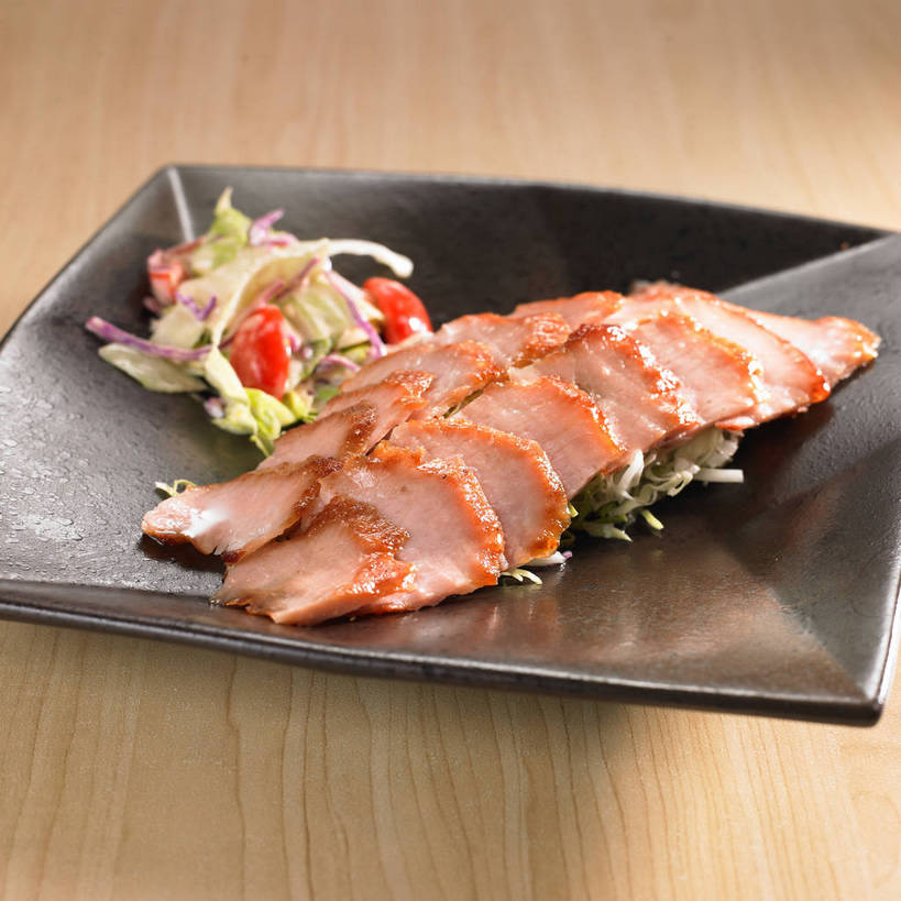 无人,横图,俯视,室内,特写,白天,烹饪,中餐,农作物,小麦,石头,餐桌,桌子,蔬菜,西红柿,小番茄,洋葱,椰菜,卷心菜,餐具,许多,阴影,新鲜,反射,木制,碟子,盘,石子,影子,陶瓷,谷物,肉,蔬菜沙拉,沙拉,料理,食品,陶瓷制品,很多,色拉,猪肉,沙律,菜肴,美食,肉类,食物,一个,红色,盘子,木制品,碟,中式,鹅卵石,甘蓝,麦子,佳肴,有机食品,绿色食品,单个,餐台,中华料理,玉葱,肉食,按摩石,猪颈肉,豚肉,小西红柿,樱桃小番茄,珍珠小番茄,甘蓝菜,荷兰葱,石块,圆葱,樱桃番茄,洋葱头,圣女果,球葱,结球甘蓝,甘兰,番茄,葱头,包心菜,彩图,高角度拍摄,圆白菜,shjb1,炭烧猪颈肉,槽头肉