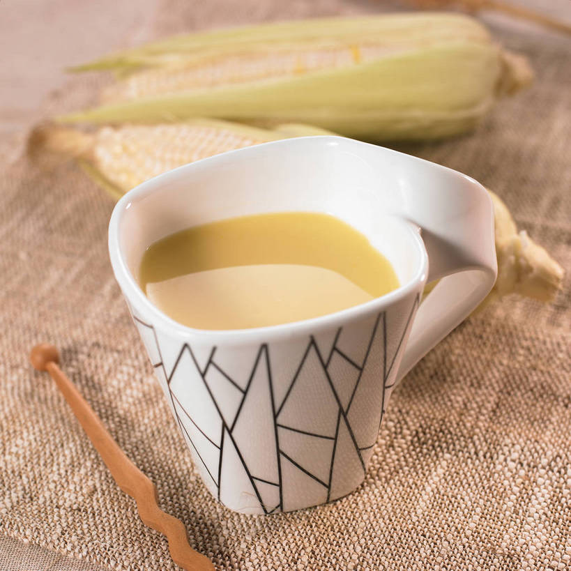 无人,横图,俯视,室内,特写,白天,玉米,餐桌,桌子,蔬菜,杯子,阴影,朦胧,模糊,新鲜,反射,木制,棒子,布料,影子,陶瓷,玉蜀黍,食品,陶瓷制品,饮品,一杯,布纹,蔬菜汁,桌布,食物,饮料,两个,一个,餐巾,马克杯,木制品,水杯,台布,搅拌棒,有机食品,绿色食品,单个,餐台,苞米,可口,苞芦,苞谷,包谷,大蜀黍,番麦,薏米包,玉高粱,玉麦,珍珠米,适口,搅棒,餐桌布,彩图,高角度拍摄,玉米汁,shjb1